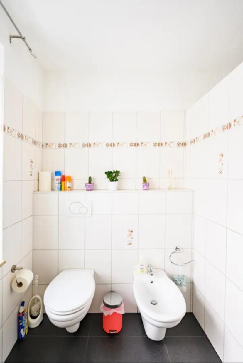 Guenstige Zimmer-Unterkunft Zimmer Mit Gemeinschaftsbad Lörrach Екстериор снимка
