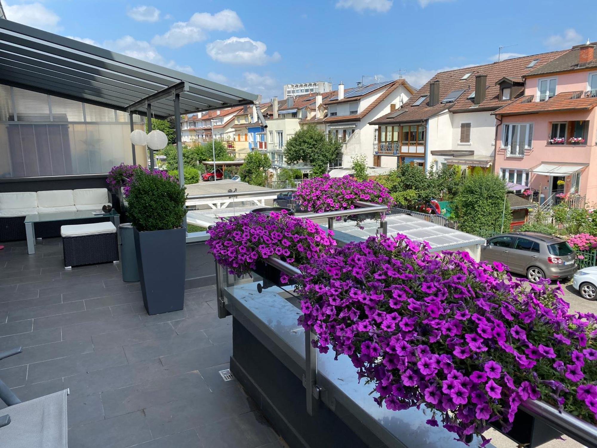 Guenstige Zimmer-Unterkunft Zimmer Mit Gemeinschaftsbad Lörrach Екстериор снимка